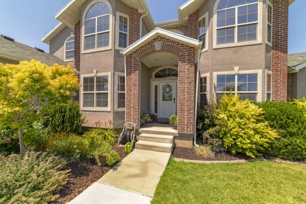 Cost of Transom Window Replacement in Kingwood